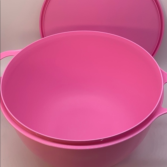Tupperware Jumbo Bowl 10 Liter - Picture 9 of 11